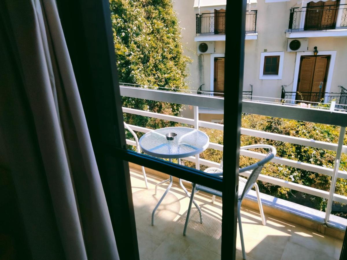 Golden Star Hotel Agia Marina  Exterior photo
