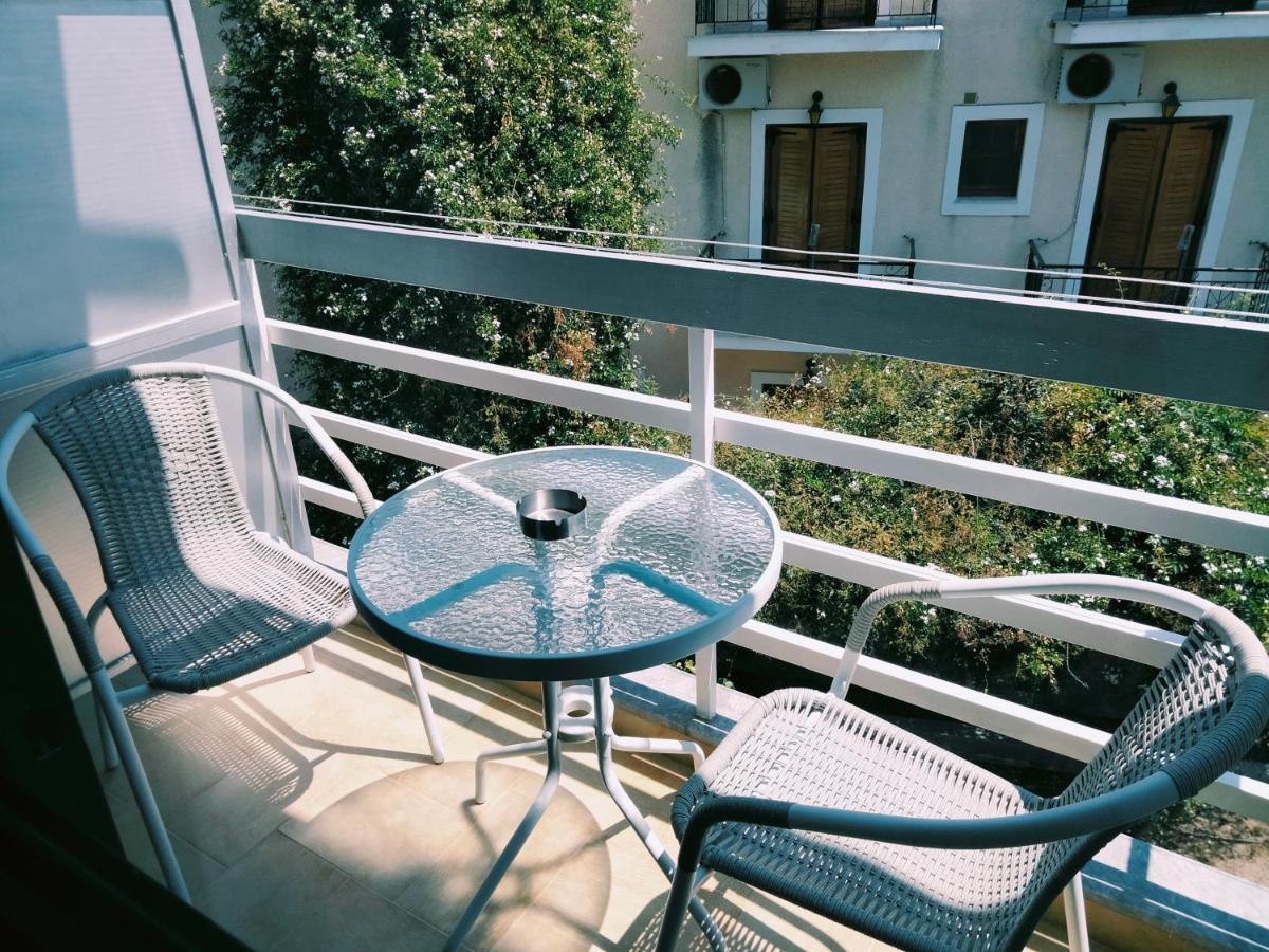 Golden Star Hotel Agia Marina  Exterior photo