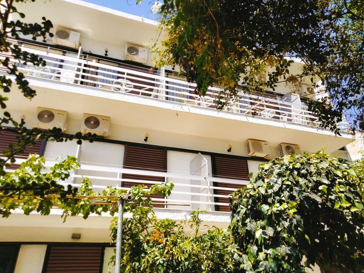 Golden Star Hotel Agia Marina  Exterior photo