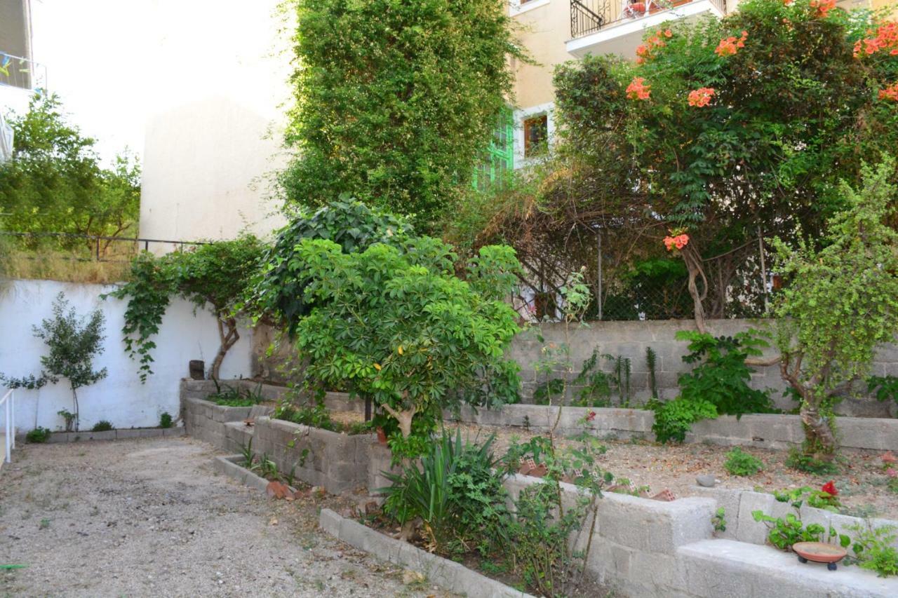 Golden Star Hotel Agia Marina  Exterior photo